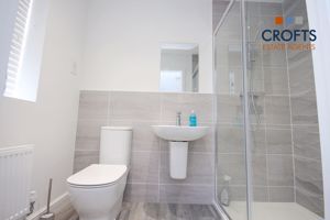 En-suite- click for photo gallery